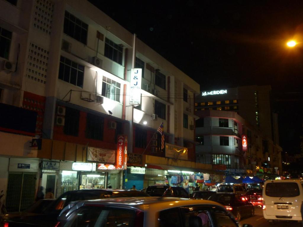 J &J Hotel Kota Kinabalu Exterior foto